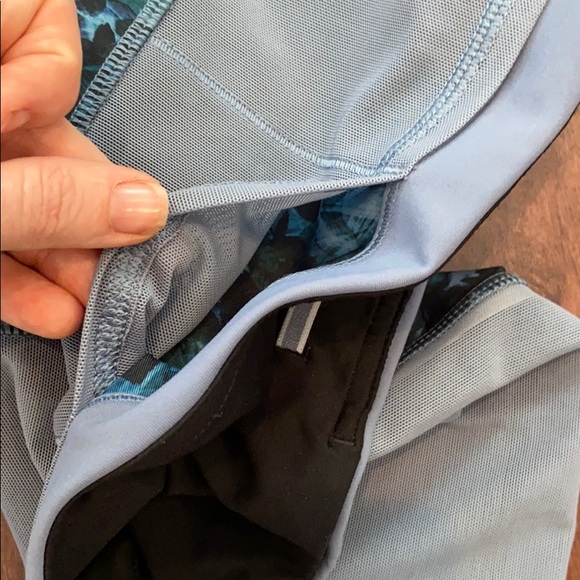 Lululemon Leggings full length gorgeous blue - Picture 5 of 5